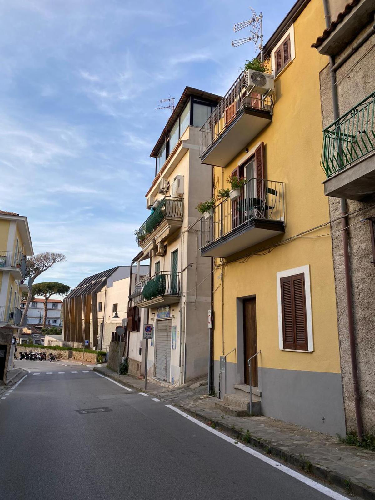 B&B Cellini Santa Maria di Castellabate Bagian luar foto